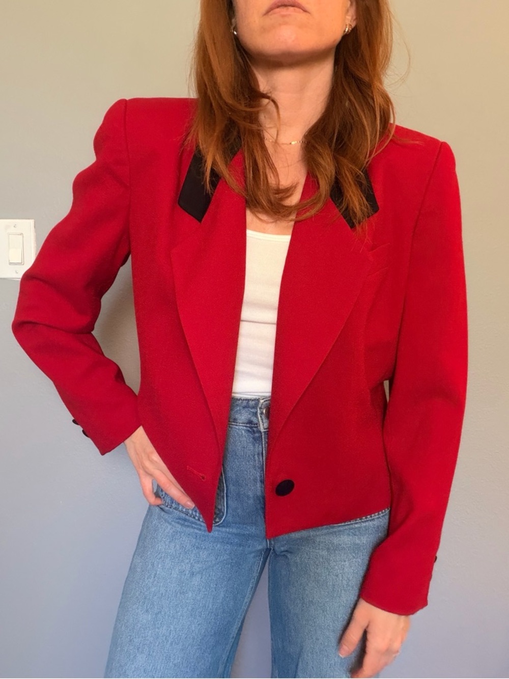 Vintage Red Women's Tailored Blazer Jacket - Classic Single-Button Style